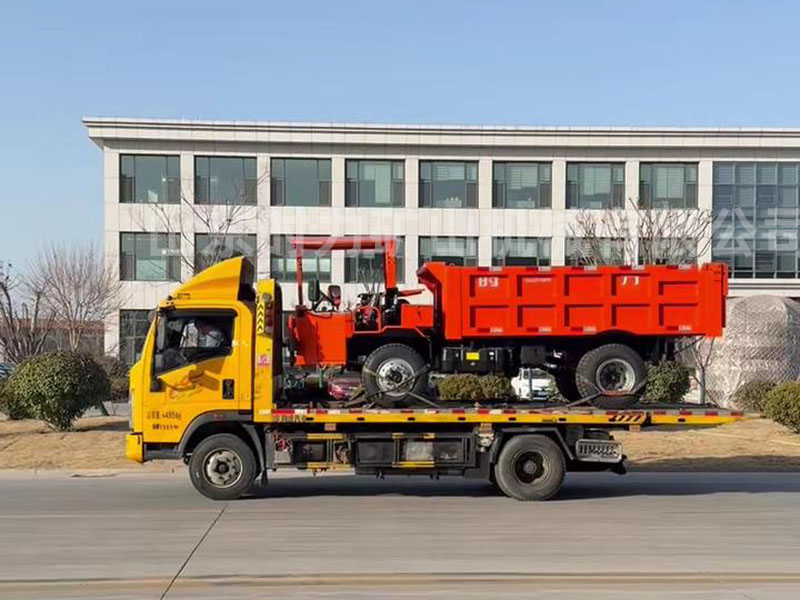 1臺8噸地下自卸車UQ-8發往陜西